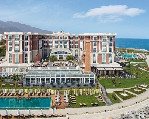 Kaya Palazzo Hotel