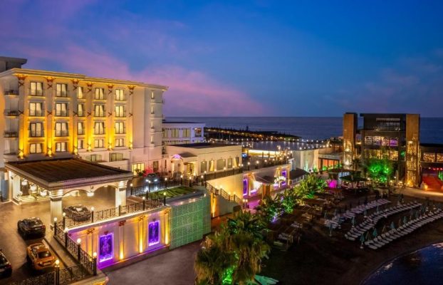 Les Ambassadeurs Hotel
